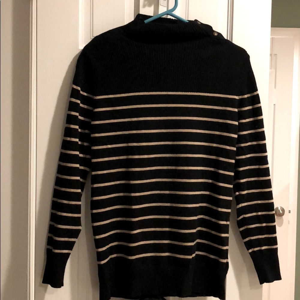 Maternity/nursing mockneck sweater